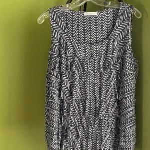 💖Liz Claiborne grey/white scoop neckline short sleeve ruffle blouse